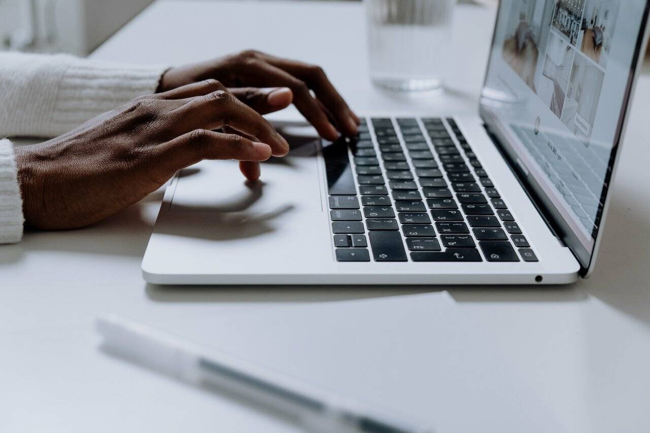 Blogging on website Blogging on website